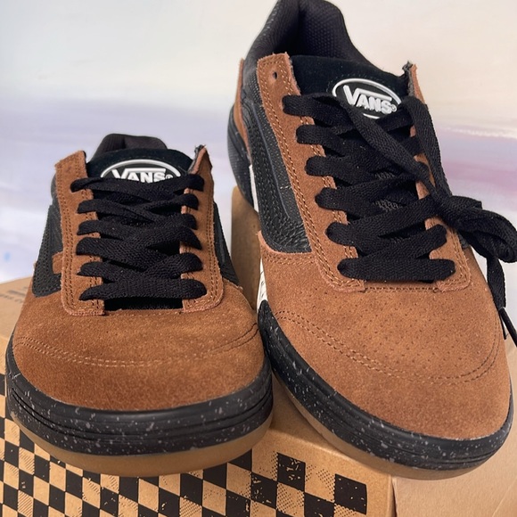 Vans WMNS Zahba
Zion Wright Brown/Multi
VN00070QBF0
Sneakers - Picture 6 of 16